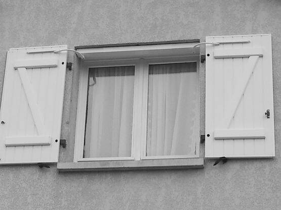 Zestaw do automatyzacji okiennicy MANTION WIBAT LINTEAU W0001360 - nowoczesny design i łatwe sterowanie