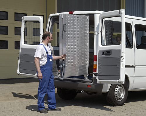 Obrotowa rampa załadunkowa do samochodów dostawczych ALTEC RRD 11 (081.01.311)