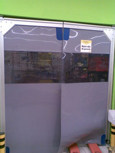 Bramy wahadłowe z folii PCV na wymiar