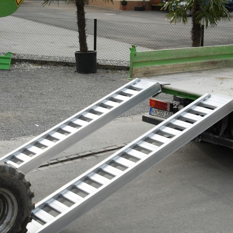 Szyna szczeblowa do pojazdów z gąsienicami lub kołami gumowymi ALTEC AVS SP 110 (110.71.030)