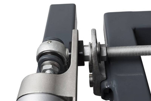 Łożyskowana śruba oczkowa Locinox 1034HDGA do zawiasów 3D i 4D, ocynk