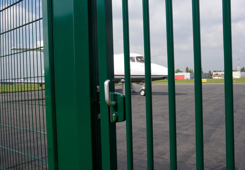 Zaczep do bram przesuwnych Locinox SSKZ-QF