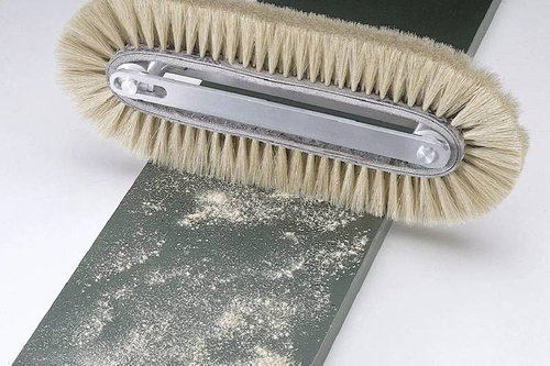 Szczotka na pasie płaskim MINK BFR