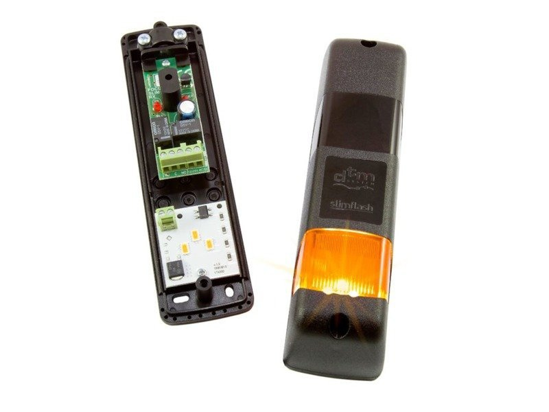 Fotokomórka natynkowa z lampą sygnalizacyjną DTM SLIMFLASH