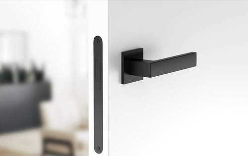 Klamka drzwiowa CORONA FOCUS (szyld kwadratowy Q SLIM)