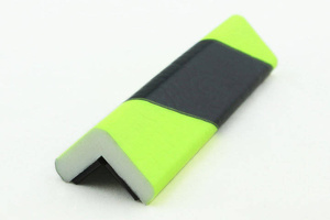 Elastyczny magnetyczny profil ostrzegawczo-ochronny KNUFFI typ E (1000 mm)