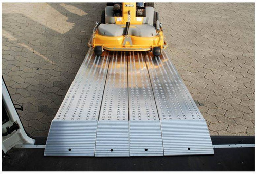 Antypoślizgowa aluminiowa rampa najazdowa ALTEC AOS 800 (081.01.074)