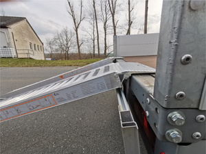 Rampa załadowcza do pojazdów z kołami lub gąsienicami gumowymi ALTEC AVS 65 (065.01.007)