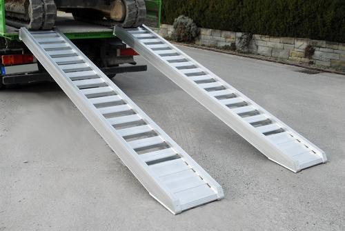 Szyna szczeblowa do pojazdów z gąsienicami lub kołami gumowymi ALTEC AVS SP 80 (080.71.000)