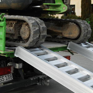 Szyna szczeblowa do pojazdów z gąsienicami lub kołami gumowymi ALTEC AVS SP 110 (110.71.034)