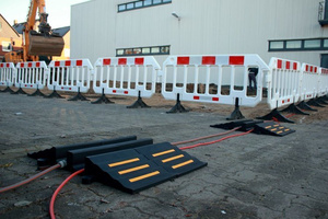 Osłona kabli i węży 300 mm, czarna