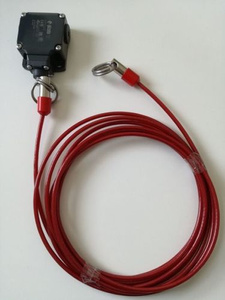 Włącznik pociągowy IP67 z linką stalową w oplocie gumowym