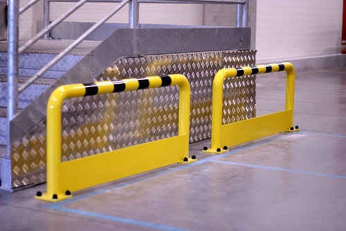 Odbojnica przyziemna prosta z osłoną przed widłami CM.OPPlus1212