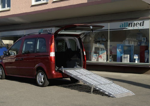 Dwukrotnie składana, stała rampa najazdowa ALTEC RLK-Z (086.00.001)