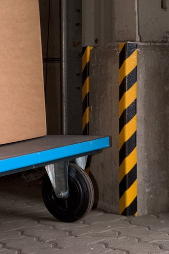 Elastyczny profil ostrzegawczo-ochronny KNUFFI typ C (docinany na wymiar)