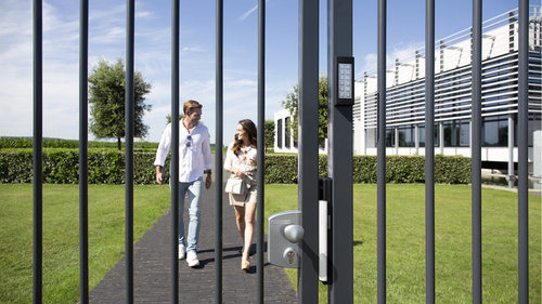 Wodoodporna klawiatura z 2 zintegrowanymi przekaźnikami Locinox SLIMSTONE-2