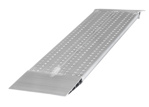 Antypoślizgowa aluminiowa rampa najazdowa ALTEC AOS 200 (081.01.009)