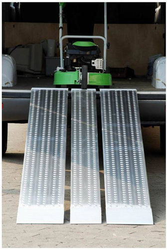 Antypoślizgowa aluminiowa rampa najazdowa ALTEC AOS 300 (081.01.022)