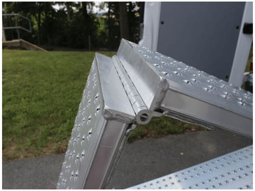 Antypoślizgowa składana aluminiowa rampa najazdowa ALTEC AOS-F 400 (081.55.025)