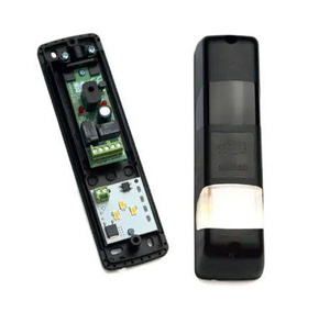 Fotokomórka natynkowa z lampą oświetleniową DTM SLIMFLASH B