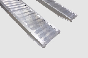 Rampa załadowcza do pojazdów z kołami lub gąsienicami gumowymi ALTEC AVS 110 (110.01.036)