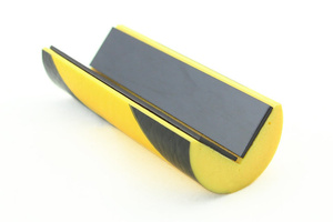 Elastyczny magnetyczny profil ostrzegawczo-ochronny KNUFFI typ A (1000 mm)