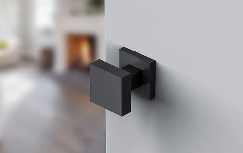 Gałka drzwiowa CORONA AEGIS (szyld kwadratowy Q SLIM)