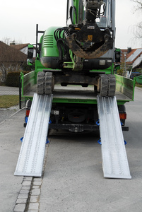 Ciężka rampa najazdowa do pojazdów budowlanych ALTEC VFR 120 (120.00.004)