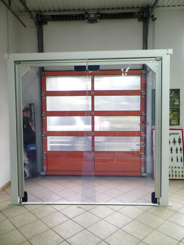 Bramy wahadłowe z folii PCV na wymiar