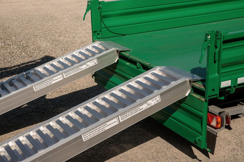 Rampa załadowcza do pojazdów z kołami lub gąsienicami gumowymi ALTEC AVS 200 (200.01.003)