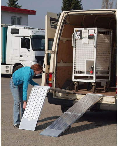 Antypoślizgowa składana aluminiowa rampa najazdowa ALTEC AOS-F 300 (081.55.021)