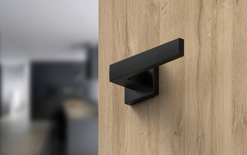 Klamka drzwiowa CORONA FOCUS (szyld kwadratowy Q)