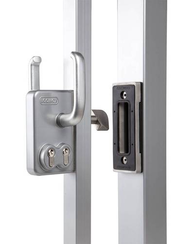 Zamek z dwiema wkładkami do bram przesuwnych Locinox LGKZ D1 na profil kwadratowy 40 mm