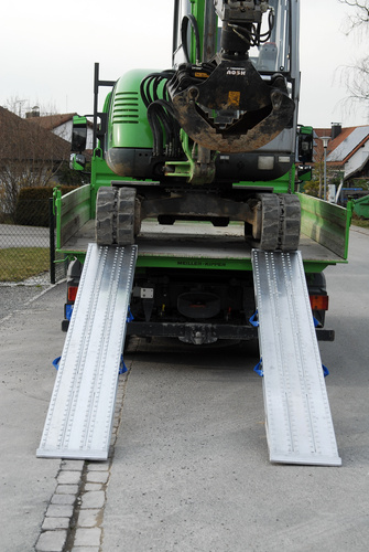 Ciężka rampa najazdowa do pojazdów budowlanych ALTEC VFR 120 (120.00.028)