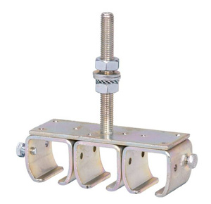 Regulowany potrójny sufitowy uchwyt szyny NIKO 21.B85, ocynk