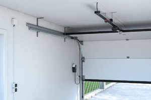 Napęd do bramy garażowej SOMMER pro+ z 2 nadajnikami 2-kanałowymi