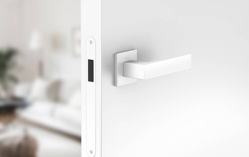 Klamka drzwiowa CORONA FOCUS (szyld kwadratowy Q SLIM)