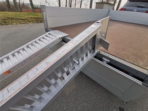 Rampa załadowcza do pojazdów z kołami lub gąsienicami gumowymi ALTEC AVS 90 (090.01.205)