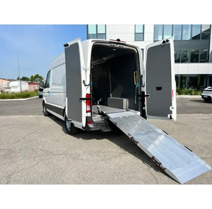 Obrotowa rampa załadunkowa do samochodów dostawczych ALTEC RRD 11 (081.01.311)