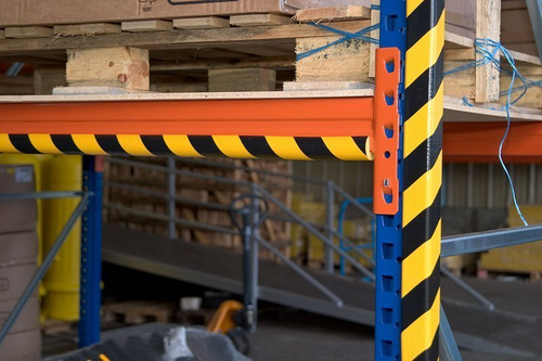 Elastyczny profil ostrzegawczo-ochronny KNUFFI typ C (docinany na wymiar)