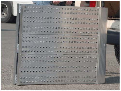 Antypoślizgowa składana aluminiowa rampa najazdowa ALTEC AOS-F 200 (081.55.011)